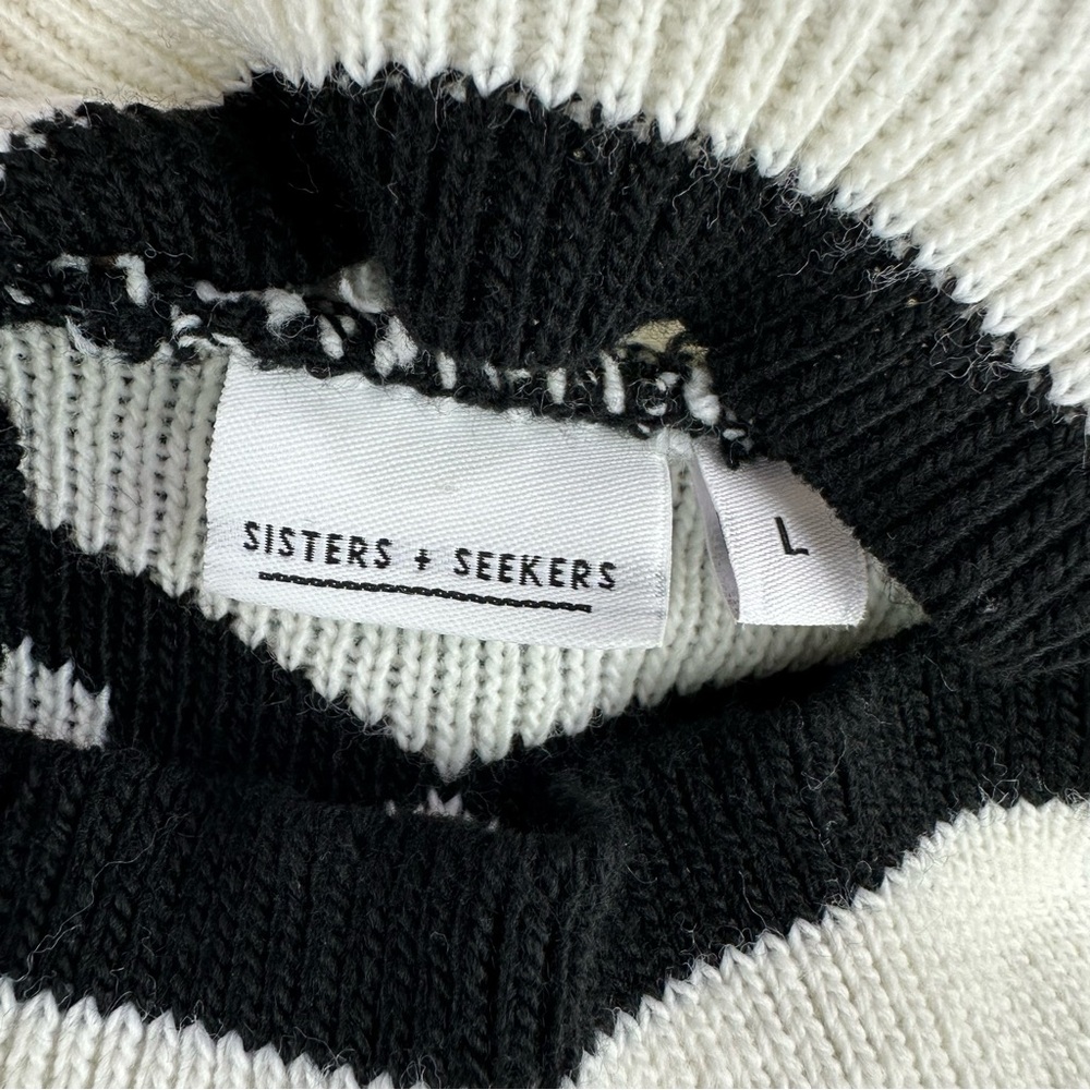 Sisters+Seekers Black & White Slouchy Funnel Neck SS Logo Knit Sweater Pullover - Picture 8 of 9